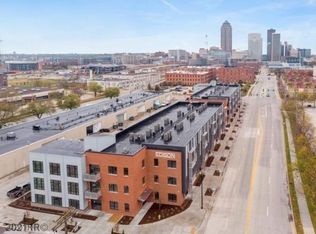 450 7th St #207, Des Moines, IA 50309