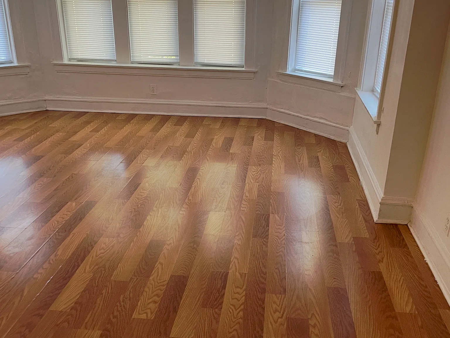 3 bed, 1476 sqft, $2,200 — Photo 2
