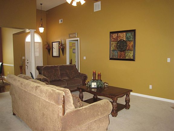 3rd image of 7788 Birdwood Dr