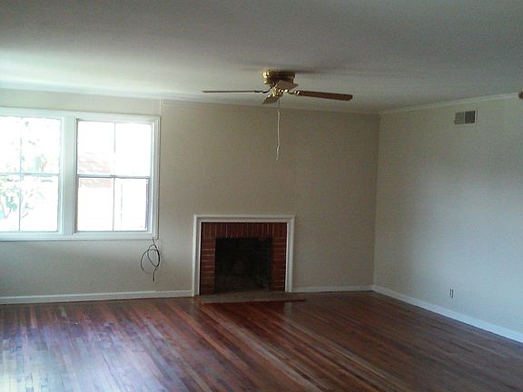 3rd image of 224 Del Monte Ave