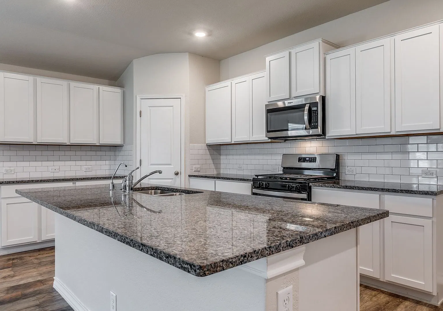 Beautiful 4- Bedroom One Story Home in Riverstone at Westpoint — Photo 3