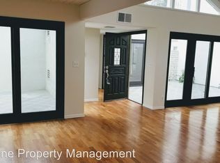 300 Walnut St, Newport Beach, CA 92663