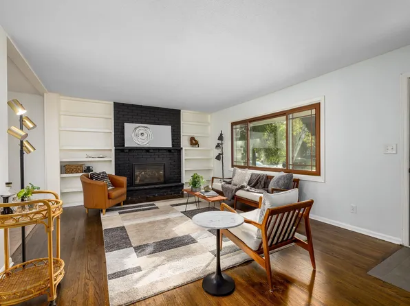 4248 Grimes Ave N, Robbinsdale, MN 55422