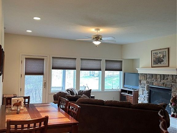 4th image of 8031 Northgate Ln