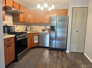 267 Kempsey Dr, North Brunswick, NJ