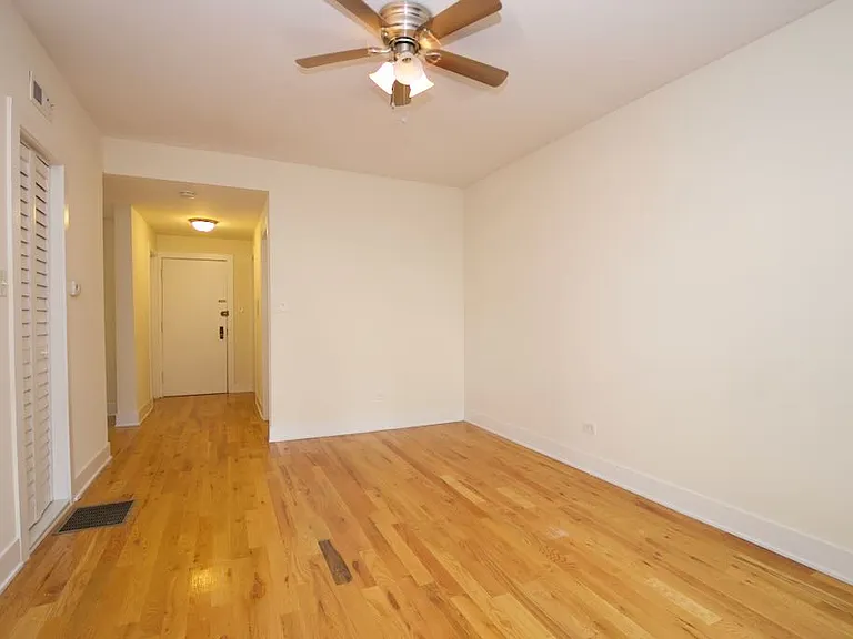 2147 N Fremont St #N4 — Photo 8
