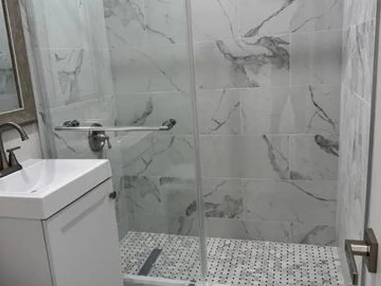 2423 Scott St — Photo 13