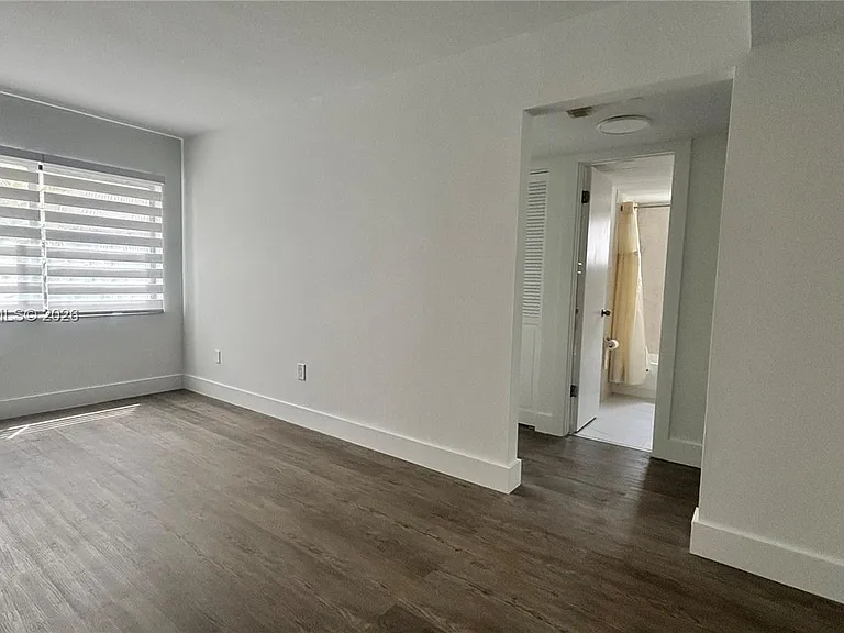 8540 SW 133rd Avenue Rd #219 — Photo 5
