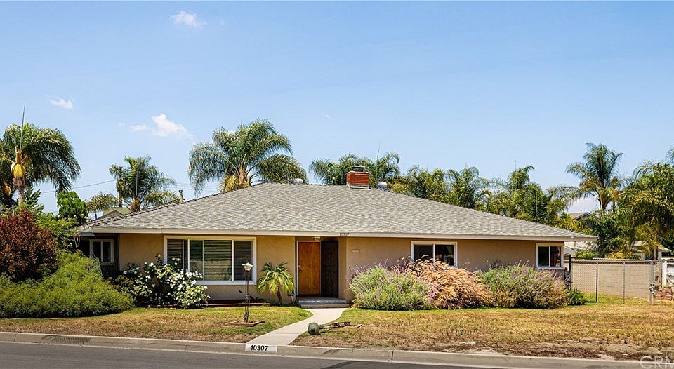 1st image of 10307 Flora Vista St
