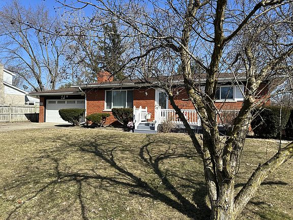 3rd image of 436 Candlestick Dr