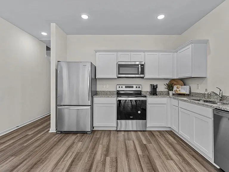 3101 Primo Dr — Photo 8