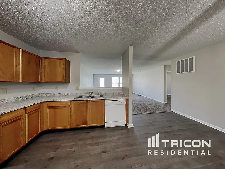 6796 W Stansbury Blvd — Photo 4