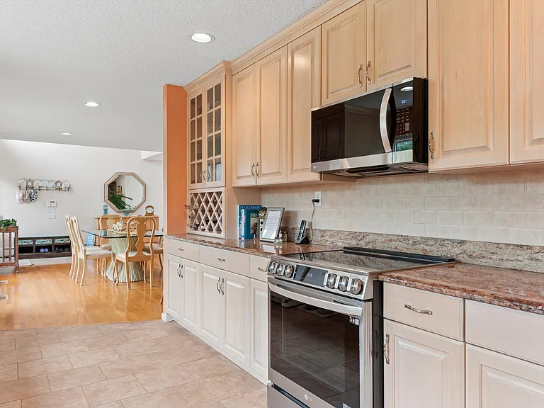 9 Prospect Hill Ln — Photo 9