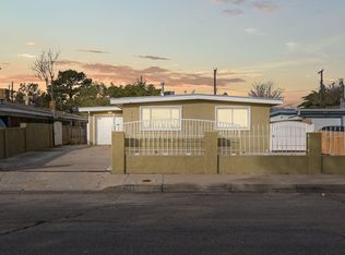 135 Conchas St NE, Albuquerque, NM 87123