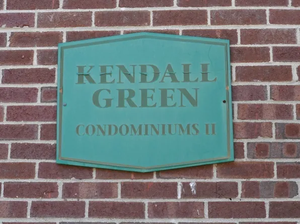 10 Kendall Ave APT 8, Framingham, MA 01702