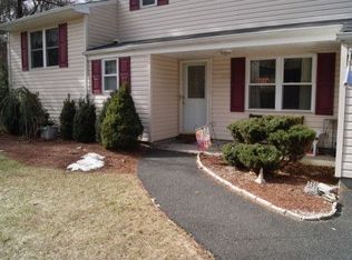 104 Boyle Rd, Selden, NY 11784