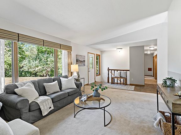 3rd image of 5765 150th St SE