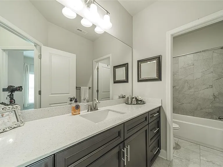 690 Arklow Dr — Photo 27