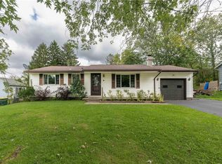 12 Post Hill Dr, Rochester, NY 14623