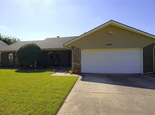 11805 Ashford Dr, Yukon, OK 73099