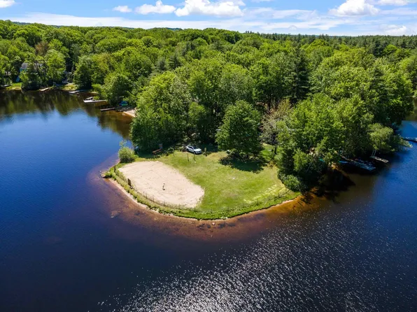 1 Wentworth Lane, Barnstead, NH 03225