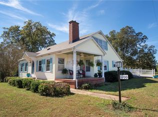 1200 S Oak St, Seneca, SC 29678