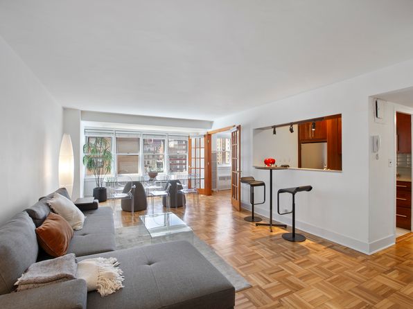 155 E 38th St APT 11K