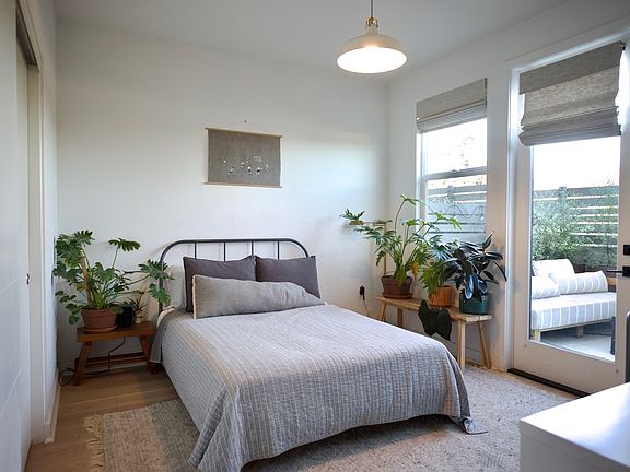 3rd image of 529 Asilomar Way Unit 101