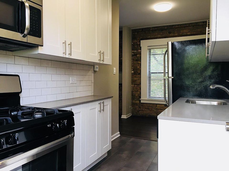 1st image of 3421 N Elaine Pl APT 2E