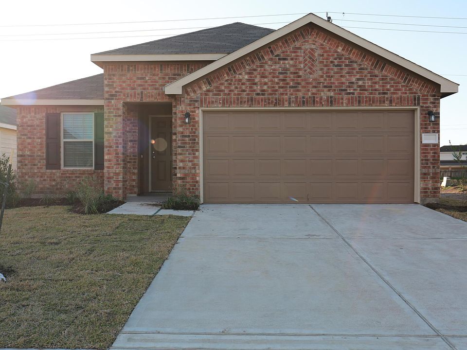 1st image of 2622 Summer Ln