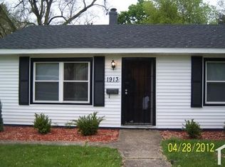 1913 Swygart Ave, South Bend, IN 46613