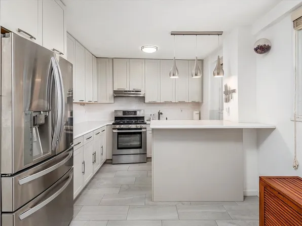 90-50 Union Tpke Unit 6E, Ridgewood, NY 11385