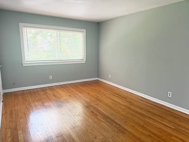 1177 Woodland Ave NE #7 — Photo 7