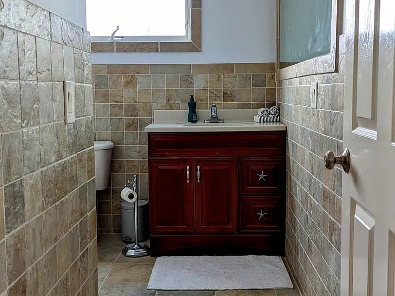 2302 Grand Central Ave #B — Photo 14