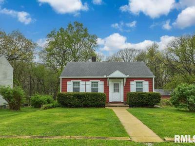 1121 N Wood Rd, Peoria, IL, 61604
