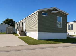 38000 Le Chateau Blvd #213, Clinton Township, MI 48038