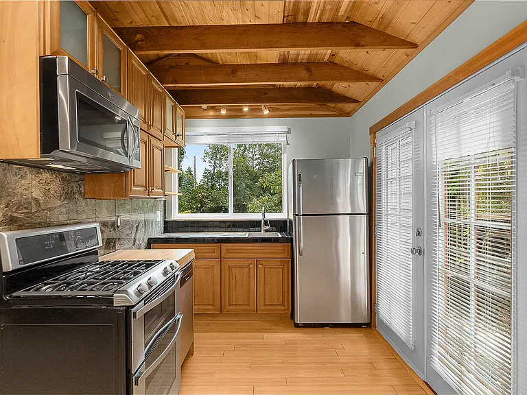 2612B SW Moss St — Photo 2