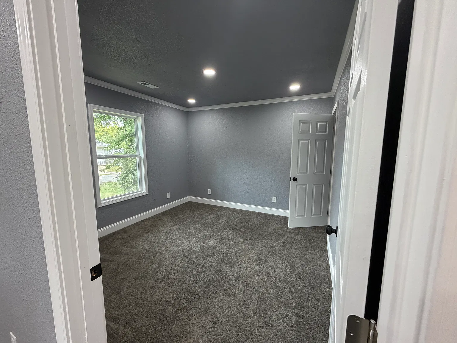 2 bed, 720 sqft, $1,750 — Photo 1