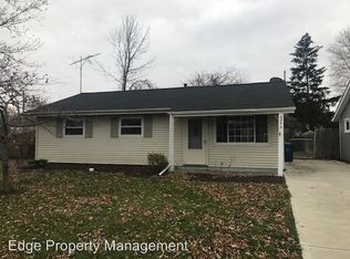4246 Knickerbocker Rd, Sheffield Lake, OH 44054