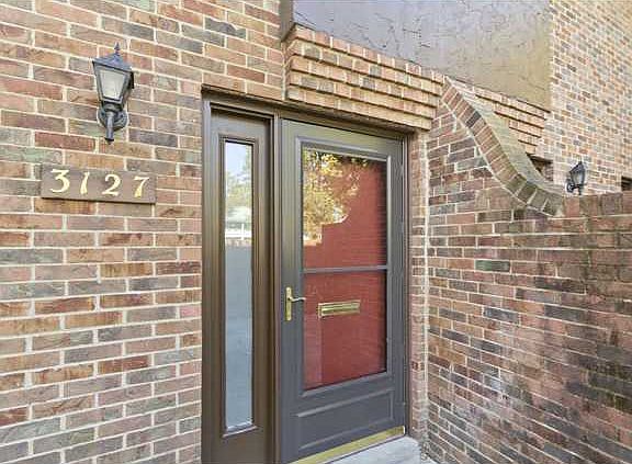 2nd image of 3127 Arlingtowne Ln