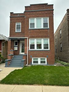 2929 N Harding Ave, Chicago, IL, 60618