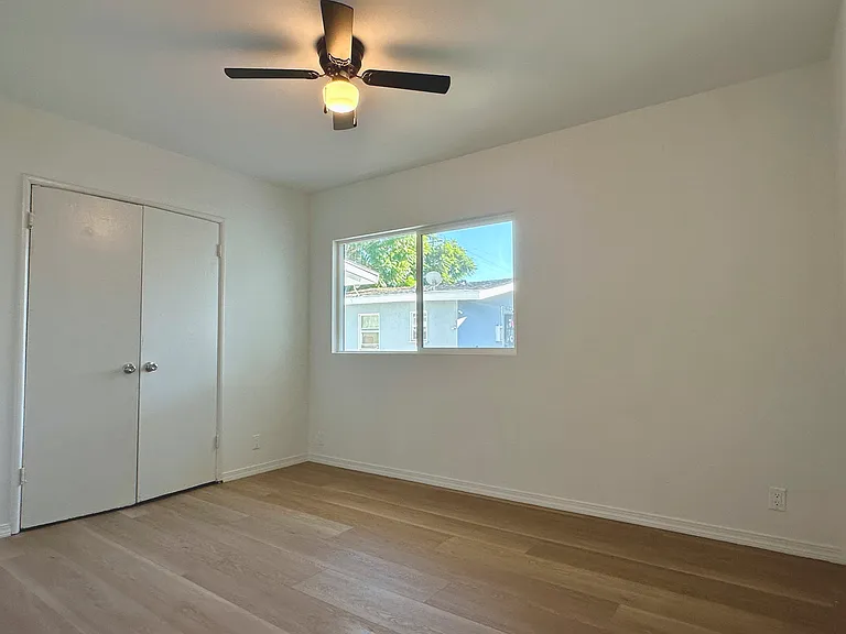5479 Orange Ave — Photo 17