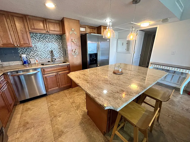 880 Mandalay Ave #802 — Photo 30