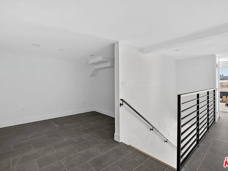 2412 Eads St #2 — Photo 10
