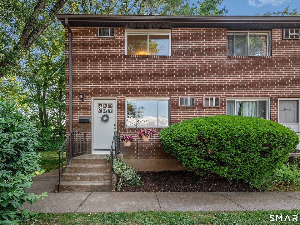 1st image of 302 Green Road #D
