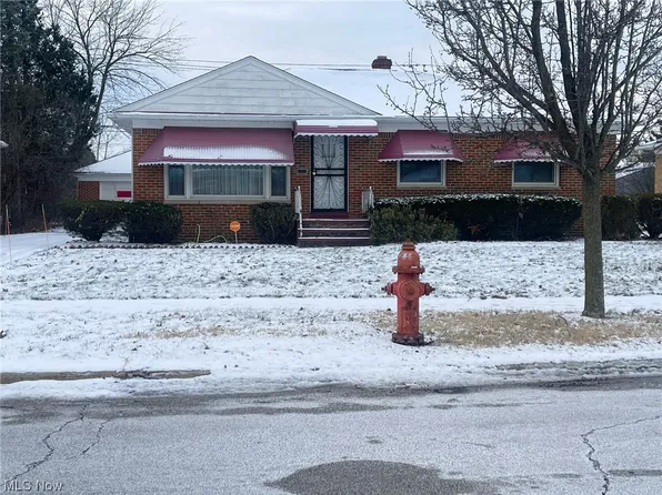 4128 Shadywood Ln, Warrensville Heights, OH 44122