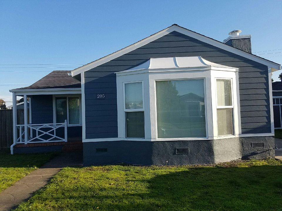 1st image of 205 Rockwood Dr