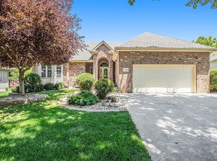 17740 Amy Cir, Omaha, NE 68135