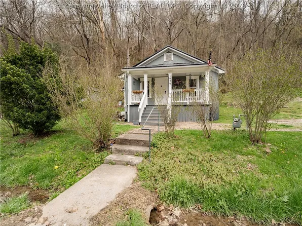 1929 Witcher Creek Rd, Belle, WV 25015