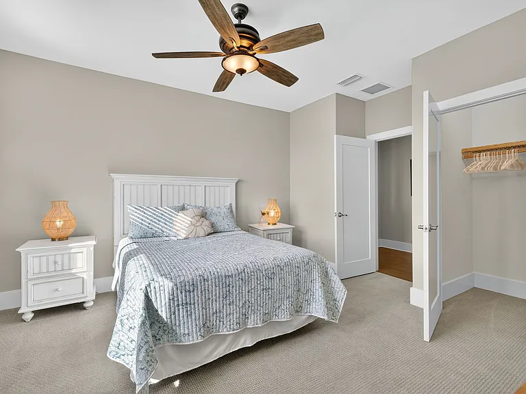 14832 Dockside Ln — Photo 33